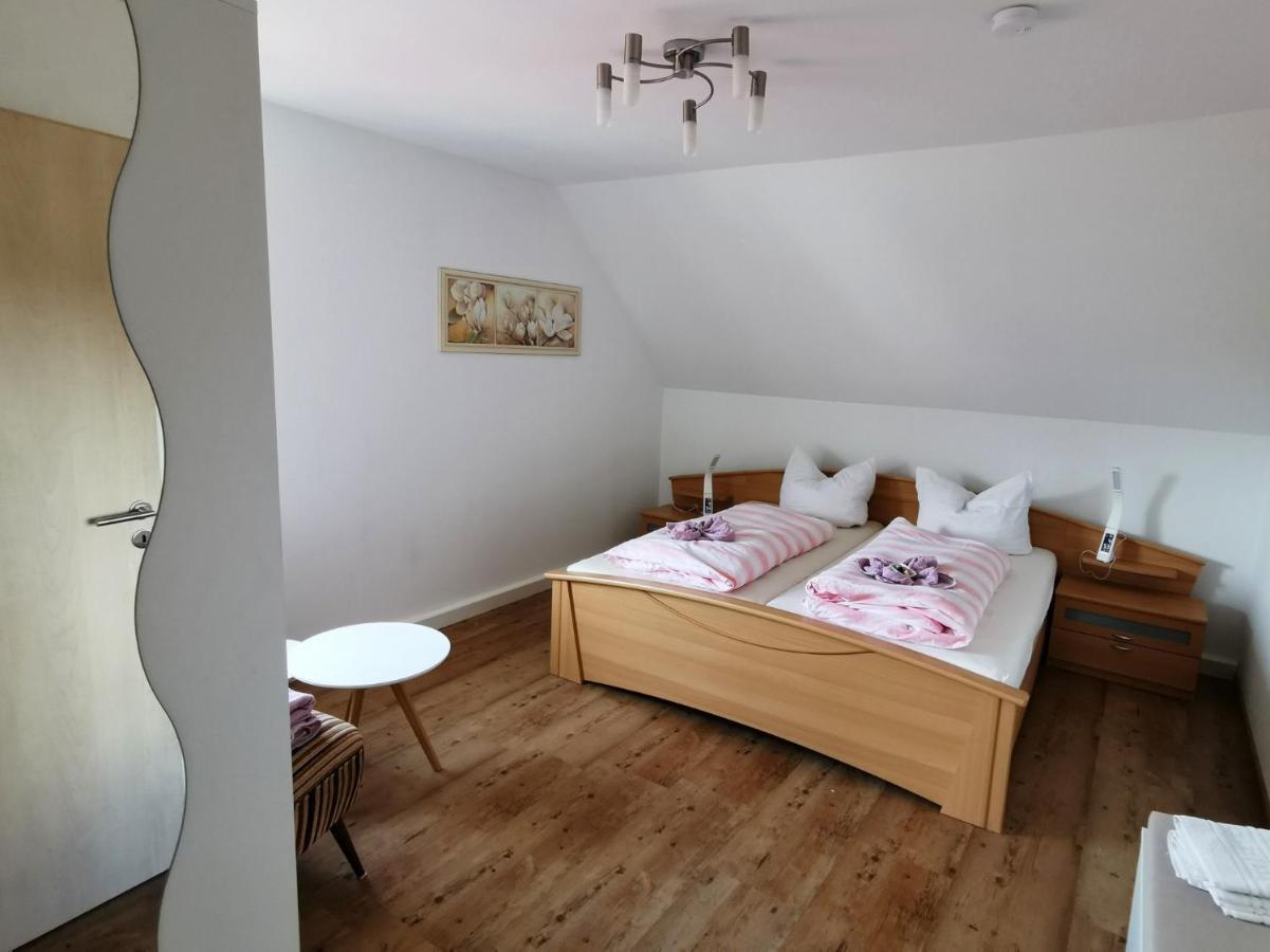 Ferienwohnung Martina Sinzing Екстер'єр фото
